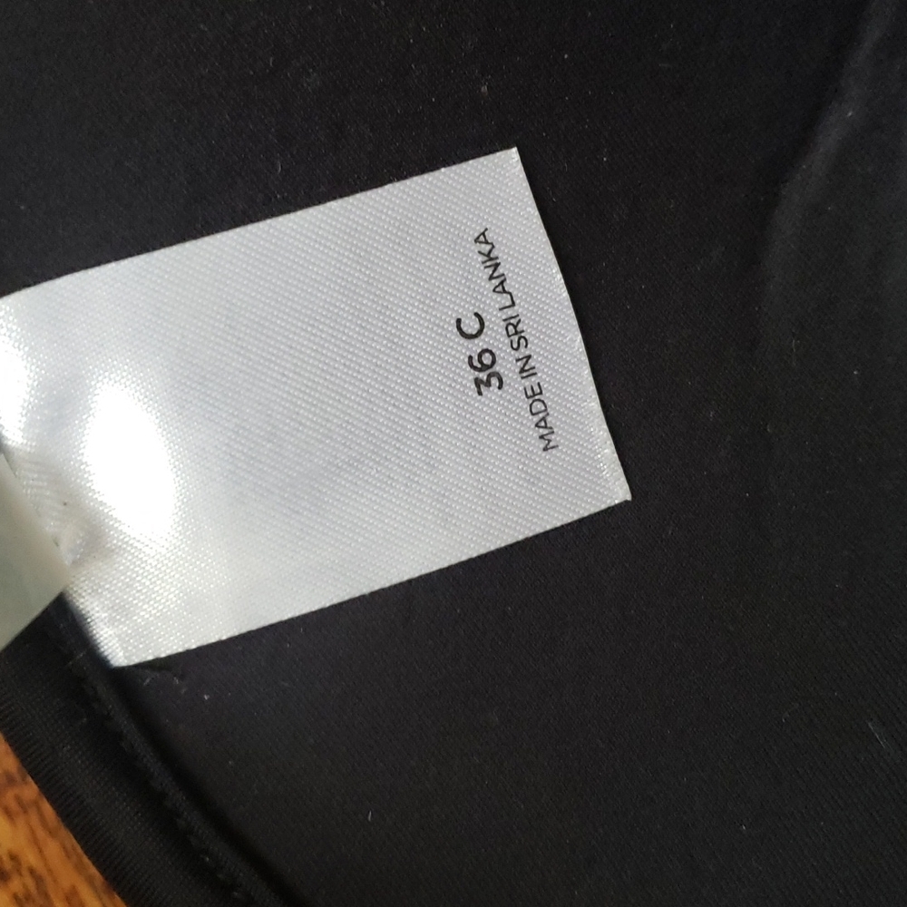 Swim top - Picture 3 of 4